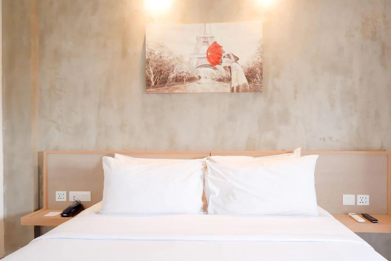 Hotel Swiss-Belexpress Cilegon Exterior foto